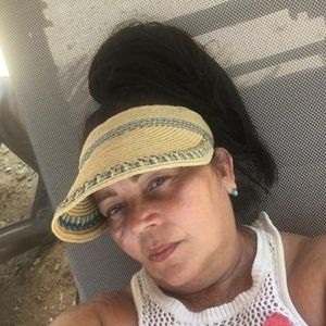 Meet your Posher, Eneida